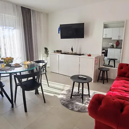 Apartment Aki Podstrana